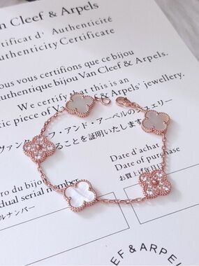 Excellent Used Condition Van Cleef & Arpels Bracelet VCA Bracelet